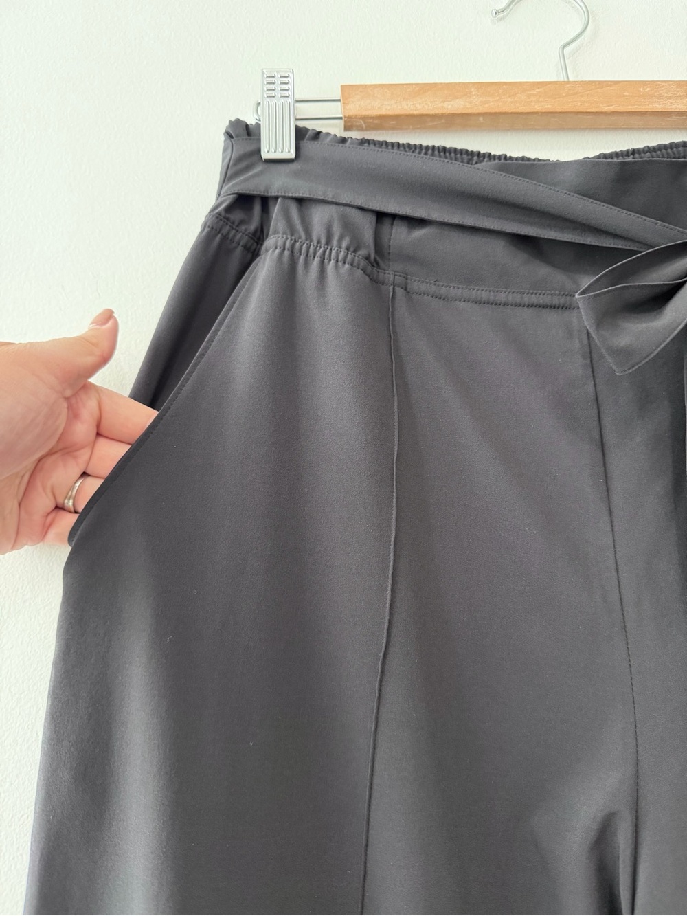 Lululemon Noir Pant Black Swift High-Rise Wide-Leg Trouser w/Tie Belt Sz 10 - Picture 7 of 16